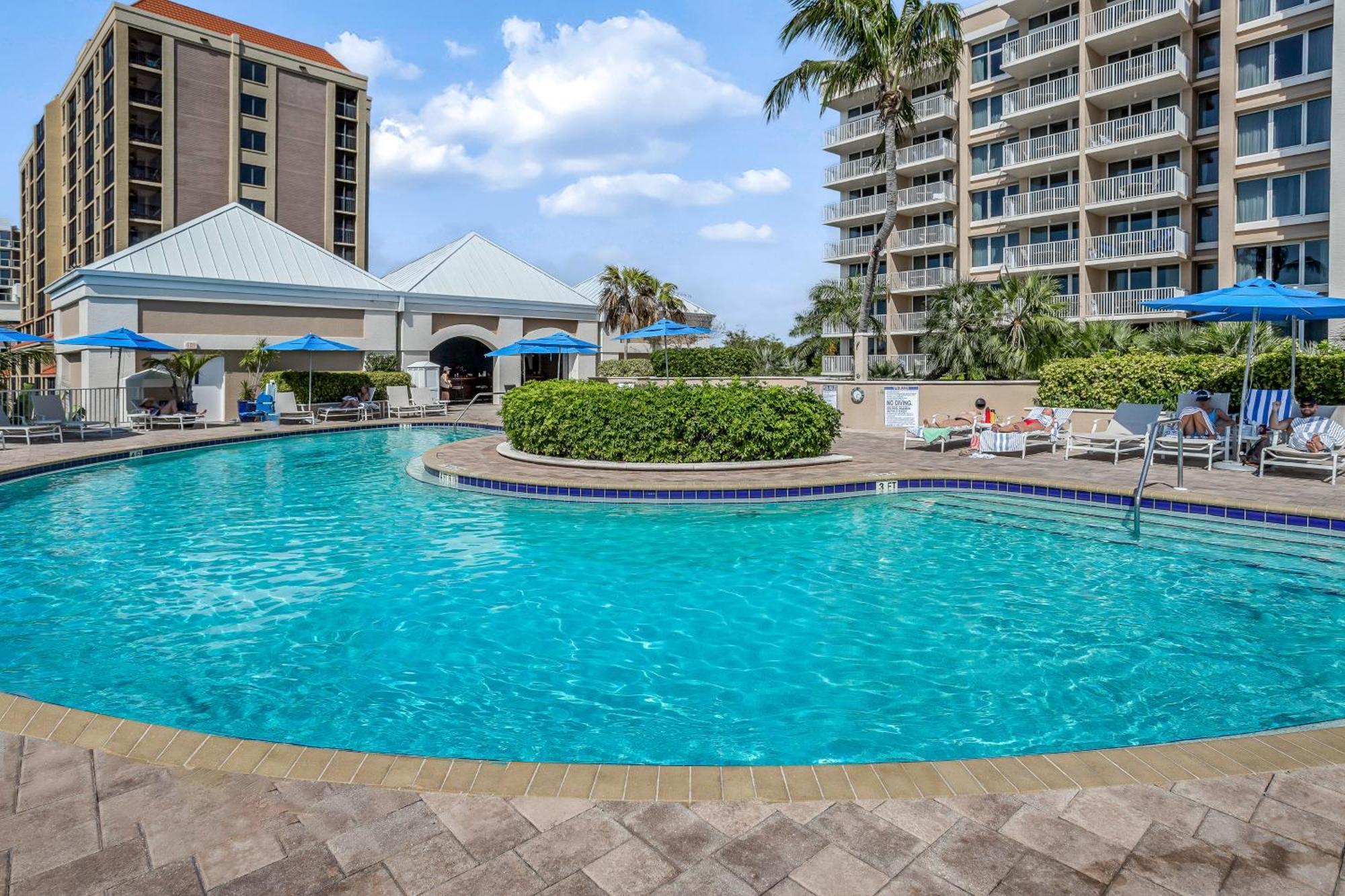 Marco Beach Ocean Resort IV Marco Island Rum bild